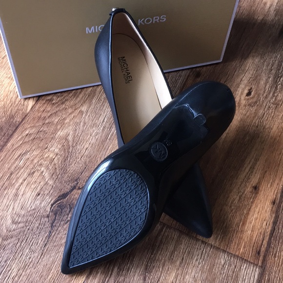 Michael Kors pumps - Picture 11 of 13